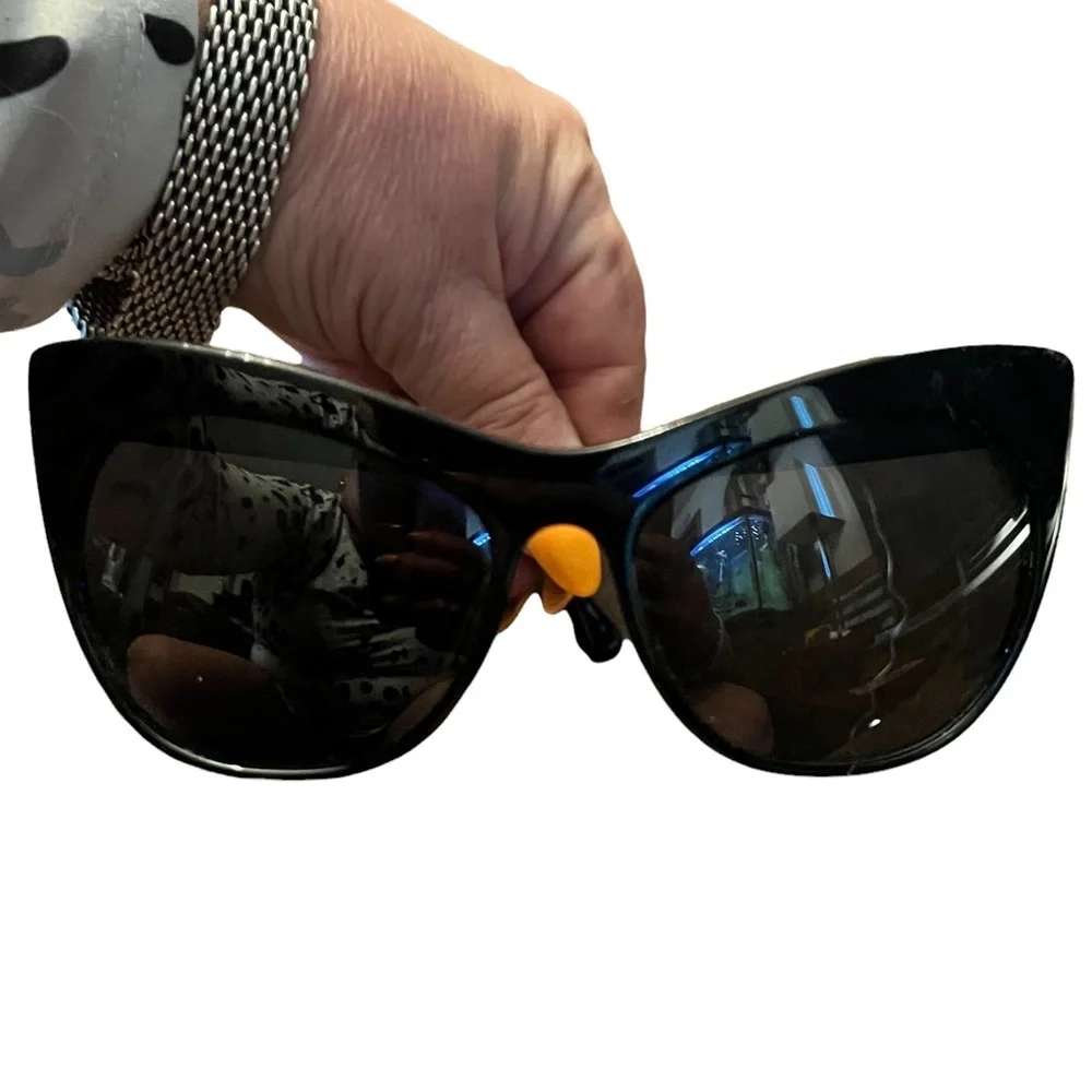 Elizabeth and James Lafayette Sunglasses EJS1113‎
